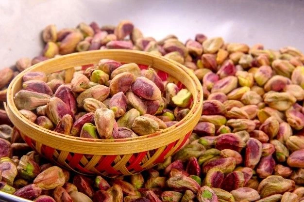 Pistachio kernels: from preparing ice cream and confectionery to suitable choices for vegetarians